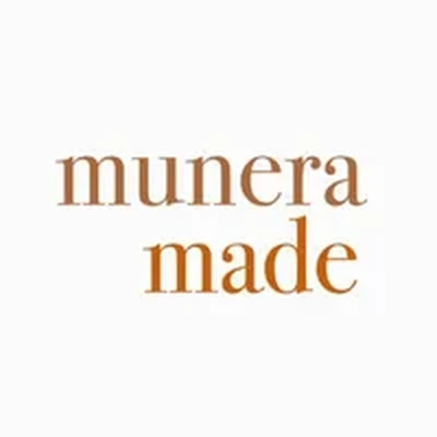 شعار منيرة العيسى — Munera Made — من شركاء نجاح كيف الضيافة